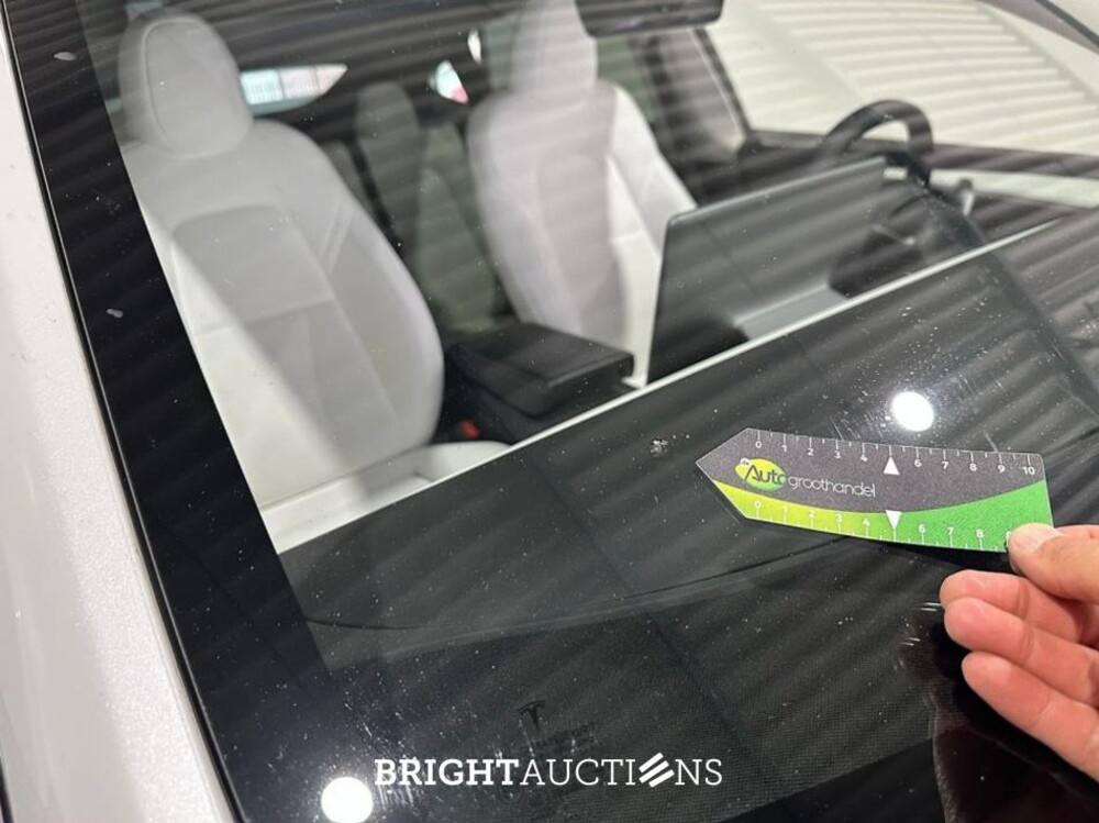 Tesla Model Y Long Range AWD 75 kWh 351pk 2023 (Origineel-NL), S-396-PJ