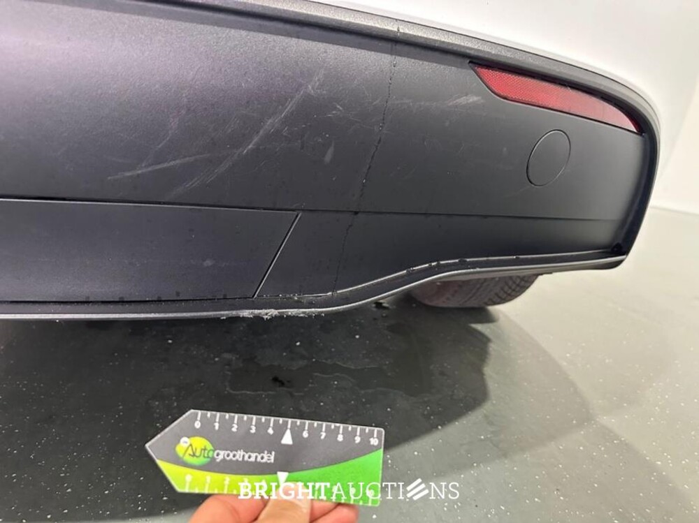 Tesla Model Y Long Range AWD 75 kWh 351pk 2023 (Origineel-NL), S-396-PJ