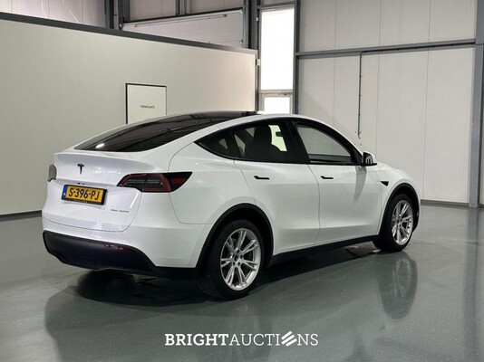 Tesla Model Y Long Range AWD 75 kWh 351pk 2023 (Origineel-NL), S-396-PJ