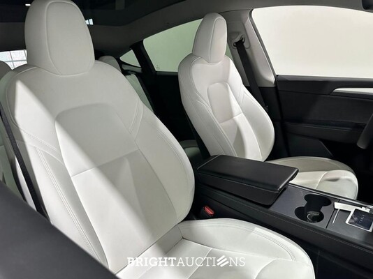 Tesla Model Y Long Range AWD 75 kWh 351pk 2023 (Origineel-NL), S-396-PJ