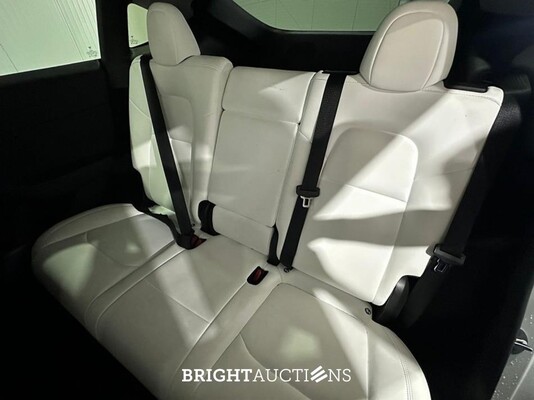 Tesla Model Y Long Range AWD 75 kWh 351pk 2023 (Origineel-NL), S-396-PJ