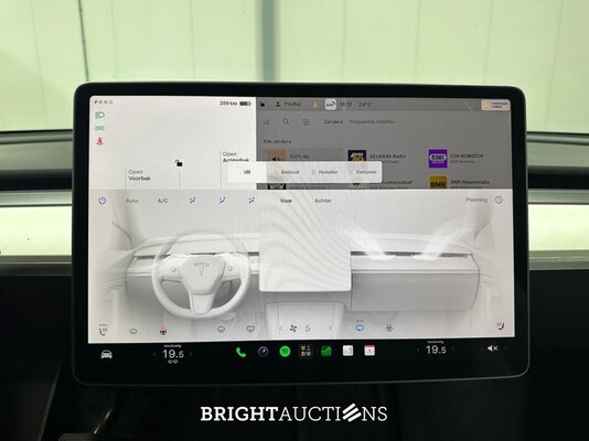 Tesla Model Y Long Range AWD 75 kWh 351pk 2023 (Origineel-NL), S-396-PJ