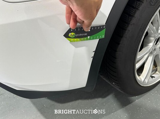 Tesla Model Y Long Range AWD 75 kWh 351pk 2023 (Origineel-NL), S-396-PJ