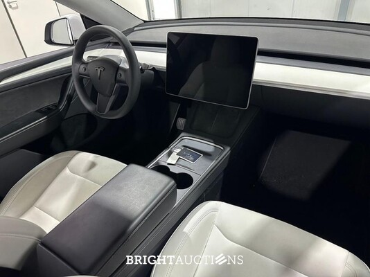 Tesla Model Y Long Range AWD 75 kWh 351pk 2023 (Origineel-NL), S-396-PJ