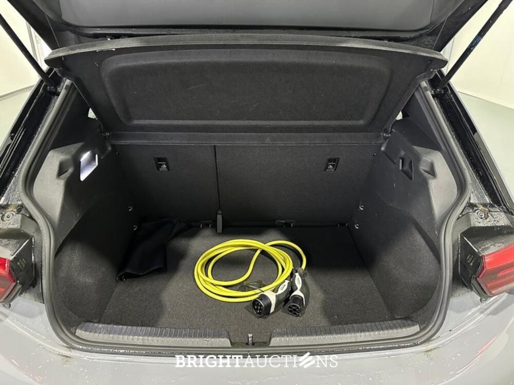 Volkswagen ID.3 45 kWh 150pk 2021 (Origineel-NL), N-272-BL