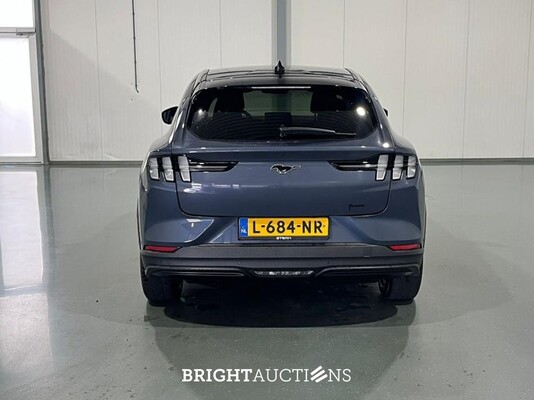 Ford Mustang Mach-E RWD 75 kWh 258pk 2021 (Origineel-NL), L-684-NR