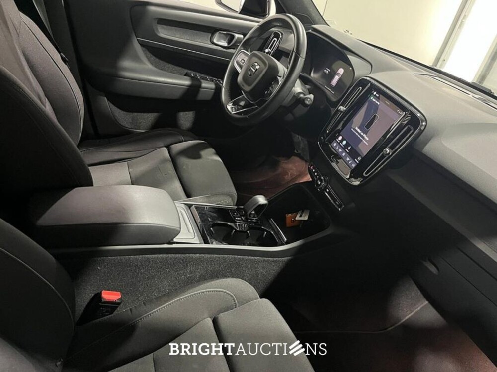 Volvo XC40 Recharge Core 231pk 2023 (Origineel-NL), S-772-NL