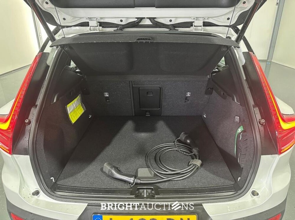Volvo XC40 Recharge P8 R-Design AWD 408pk 2021 (Origineel-NL), L-493-DN