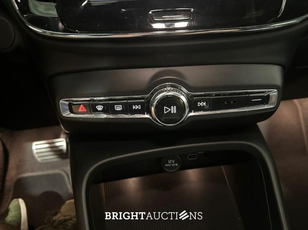 Volvo XC40 Recharge P8 R-Design AWD 408pk 2021 (Origineel-NL), L-493-DN