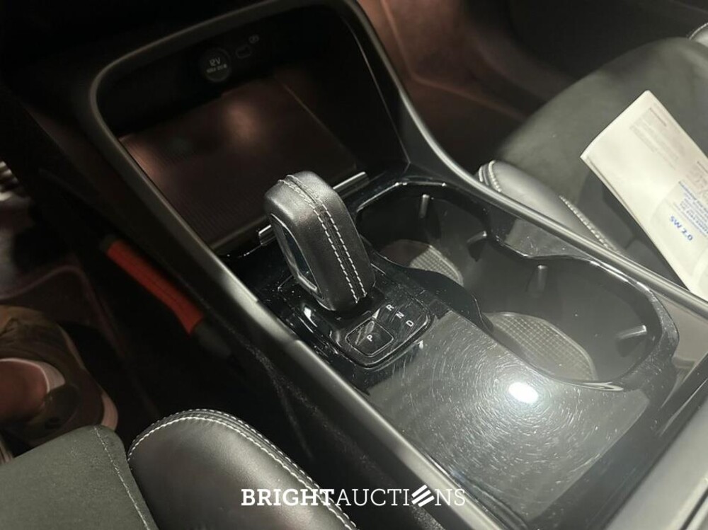 Volvo XC40 Recharge P8 R-Design AWD 408pk 2021 (Origineel-NL), L-493-DN