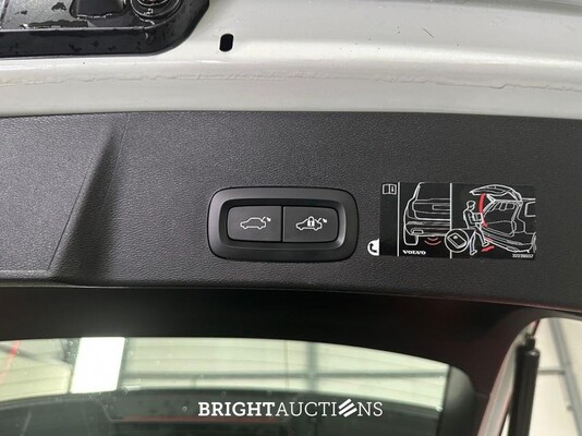 Volvo XC40 Recharge P8 R-Design AWD 408pk 2021 (Origineel-NL), L-493-DN