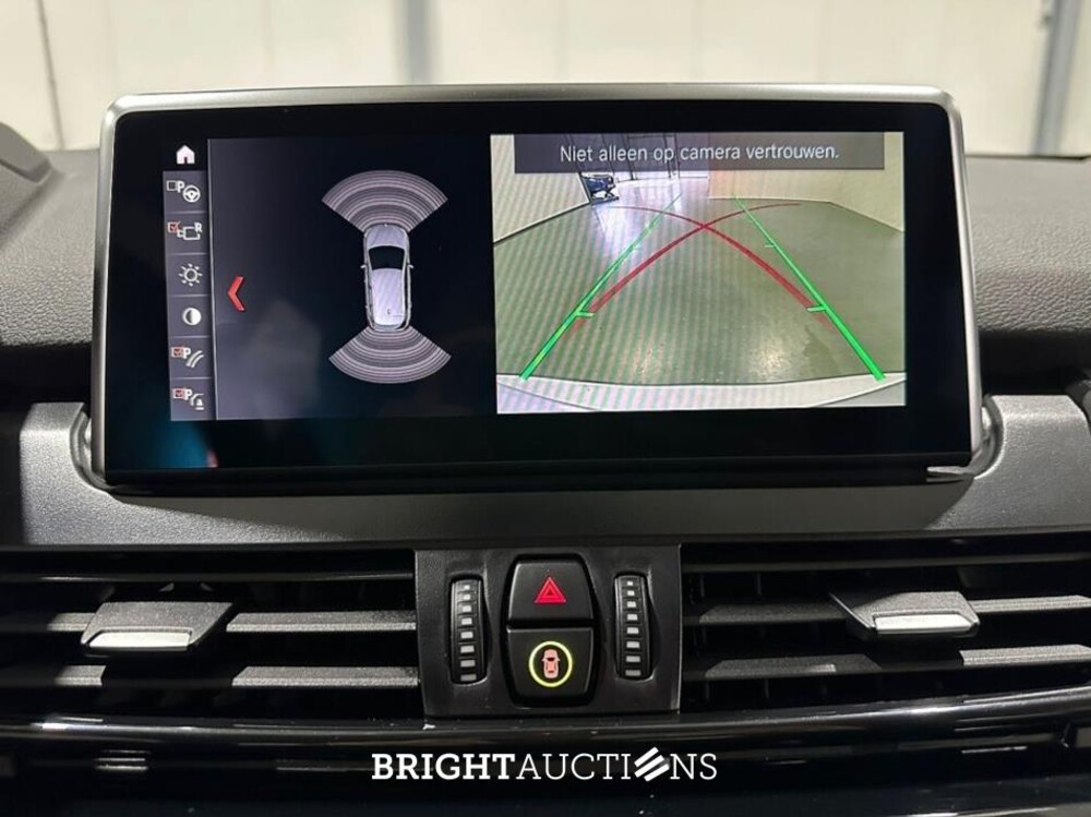 BMW 218i Active Tourer Executive Edition 140pk 2020 (Origineel-NL) 2-Serie, J-073-KL