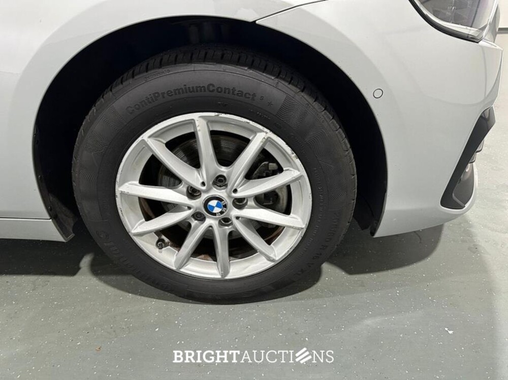 BMW 218i Active Tourer Executive Edition 140pk 2020 (Origineel-NL) 2-Serie, J-073-KL