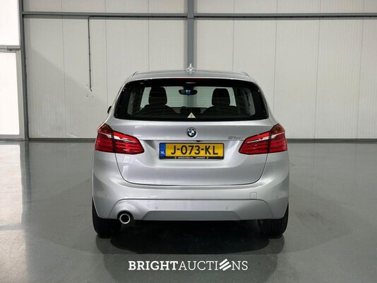 BMW 218i Active Tourer Executive Edition 140pk 2020 (Origineel-NL) 2-Serie, J-073-KL