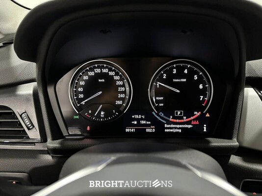 BMW 218i Active Tourer Executive Edition 140pk 2020 (Origineel-NL) 2-Serie, J-073-KL