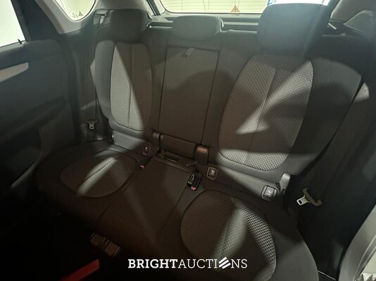 BMW 218i Active Tourer Executive Edition 140pk 2020 (Origineel-NL) 2-Serie, J-073-KL