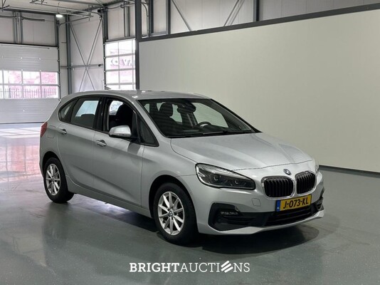 BMW 218i Active Tourer Executive Edition 140pk 2020 (Origineel-NL) 2-Serie, J-073-KL