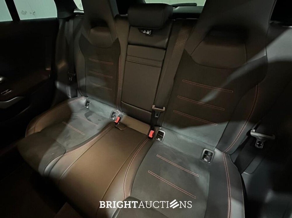 Mercedes-Benz CLA250 Shooting Brake e Business Solution AMG Limited 262pk 2022 (Origineel-NL) CLA-Klasse, R-629-BS