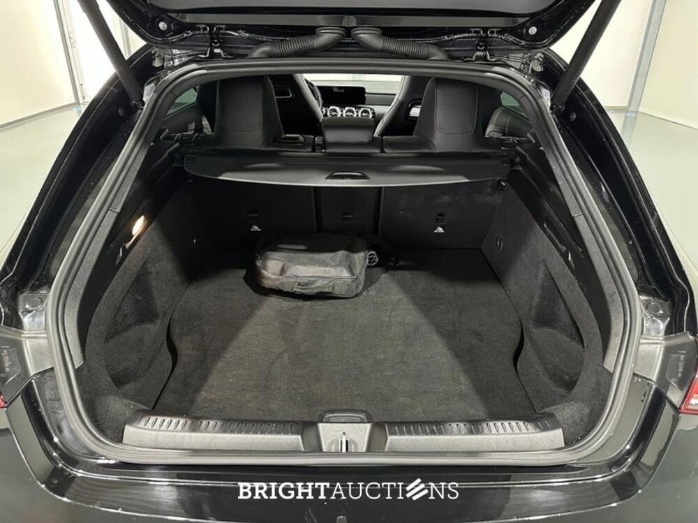 Mercedes-Benz CLA250 Shooting Brake e Business Solution AMG Limited 262pk 2022 (Origineel-NL) CLA-Klasse, R-629-BS