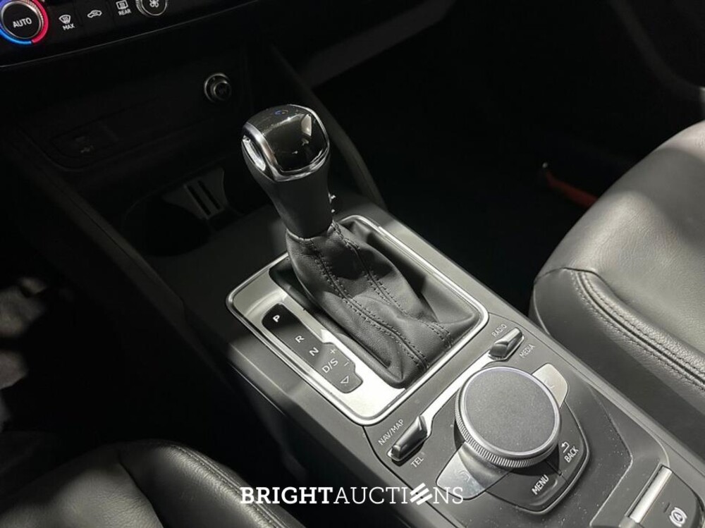 Audi Q2 35 Business Edition TFSI 150pk 2021 (Origineel-NL), L-391-GP