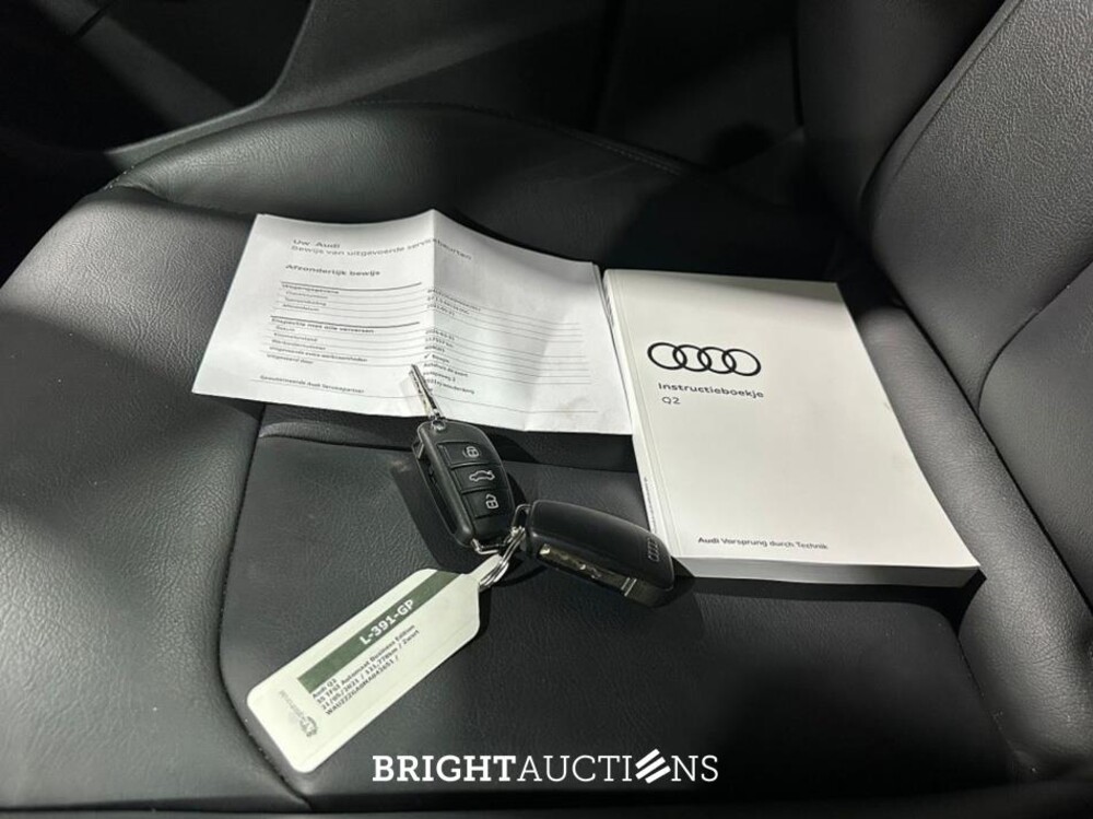 Audi Q2 35 Business Edition TFSI 150pk 2021 (Origineel-NL), L-391-GP