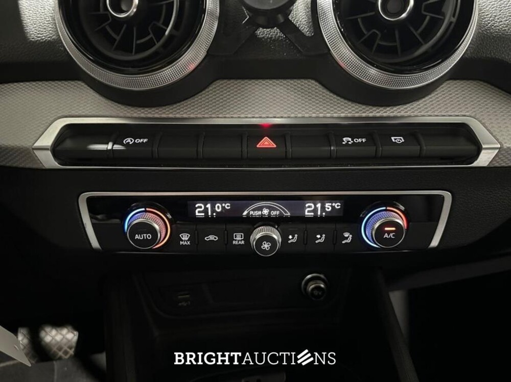 Audi Q2 35 Business Edition TFSI 150pk 2021 (Origineel-NL), L-391-GP