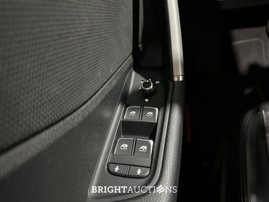 Audi Q2 35 Business Edition TFSI 150pk 2021 (Origineel-NL), L-391-GP