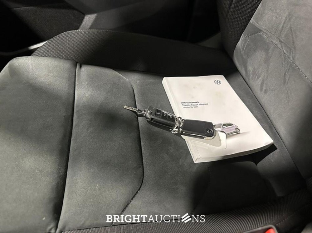 Volkswagen Tiguan Allspace Highline Business R 7p 1.5 TSI 150pk 2021 (Origineel-NL), L-383-GP