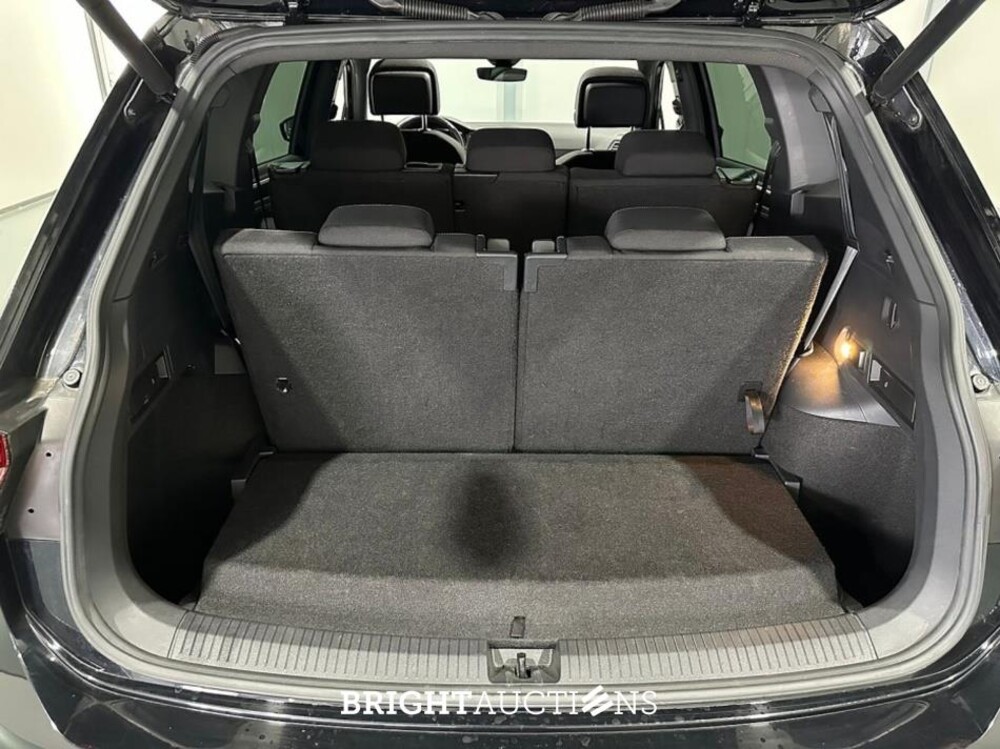 Volkswagen Tiguan Allspace Highline Business R 7p 1.5 TSI 150pk 2021 (Origineel-NL), L-383-GP