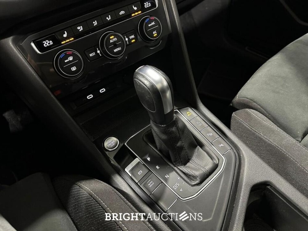 Volkswagen Tiguan Allspace Highline Business R 7p 1.5 TSI 150pk 2021 (Origineel-NL), L-383-GP