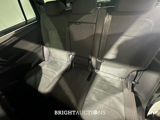 Volkswagen Tiguan Allspace Highline Business R 7p 1.5 TSI 150pk 2021 (Origineel-NL), L-383-GP