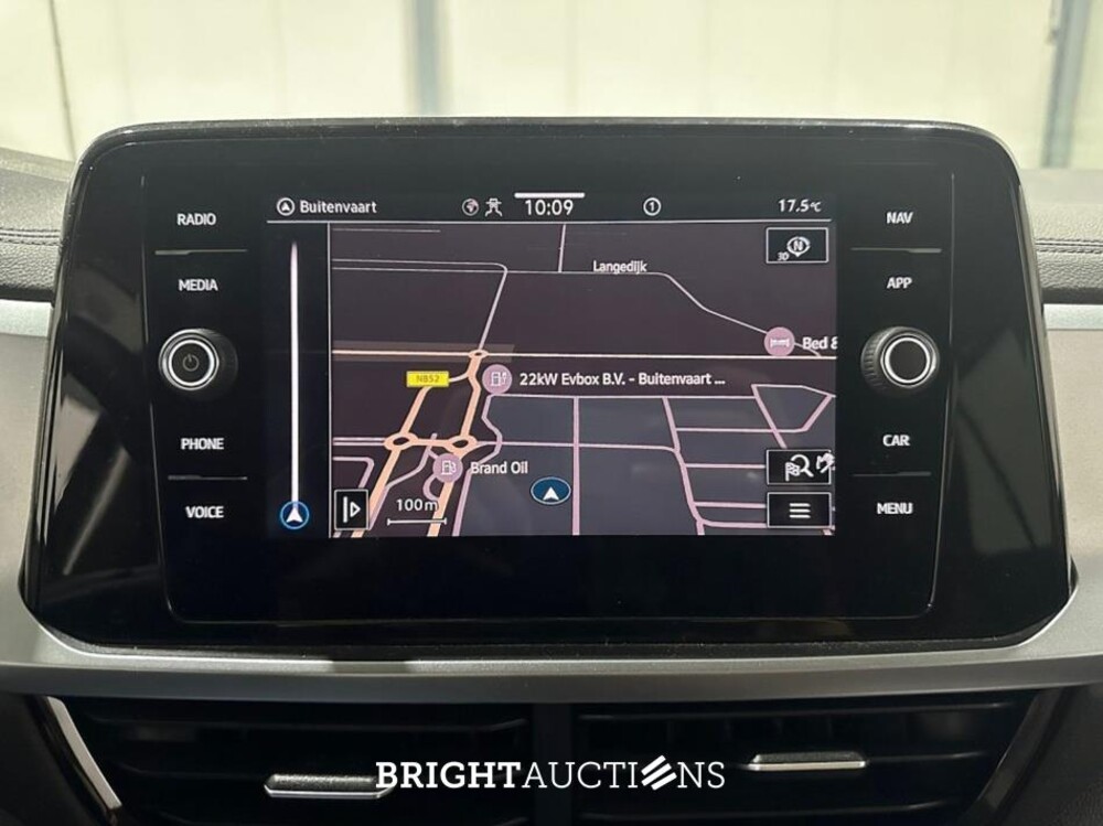 Volkswagen T-Roc Life 1.5 TSI 150pk 2022 (Origineel-NL), P-108-SK