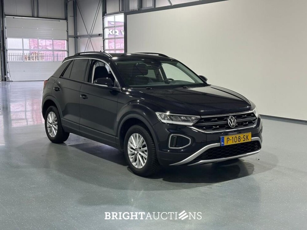 Volkswagen T-Roc Life 1.5 TSI 150pk 2022 (Origineel-NL), P-108-SK