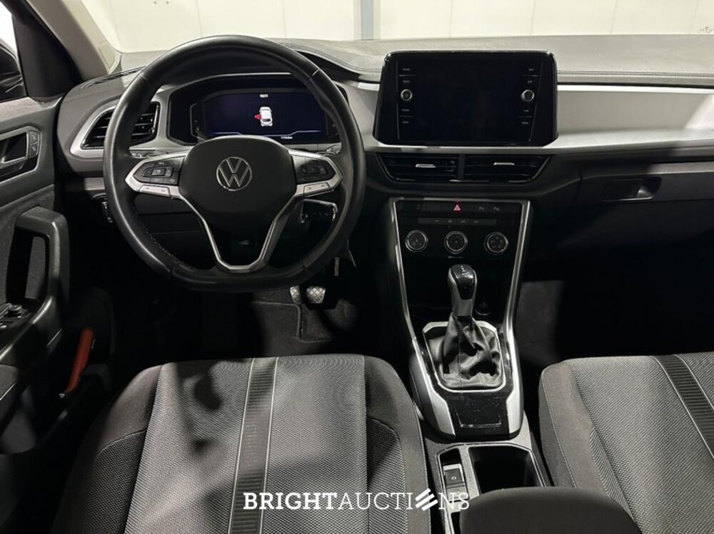 Volkswagen T-Roc Life 1.5 TSI 150pk 2022 (Origineel-NL), P-108-SK