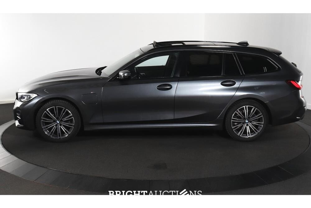 BMW 320e Business Edition Plus 276pk 2021 (Origineel-NL) 3-Serie, L-175-GJ