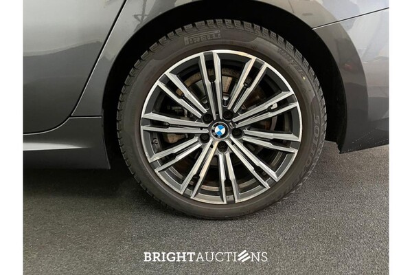 BMW 320e Business Edition Plus 276pk 2021 (Origineel-NL) 3-Serie, L-175-GJ