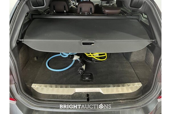 BMW 320e Business Edition Plus 276pk 2021 (Origineel-NL) 3-Serie, L-175-GJ