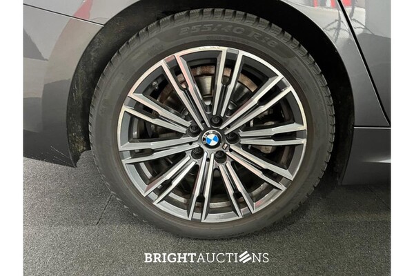 BMW 320e Business Edition Plus 276pk 2021 (Origineel-NL) 3-Serie, L-175-GJ