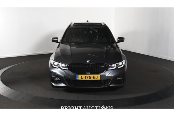 BMW 320e Business Edition Plus 276pk 2021 (Origineel-NL) 3-Serie, L-175-GJ