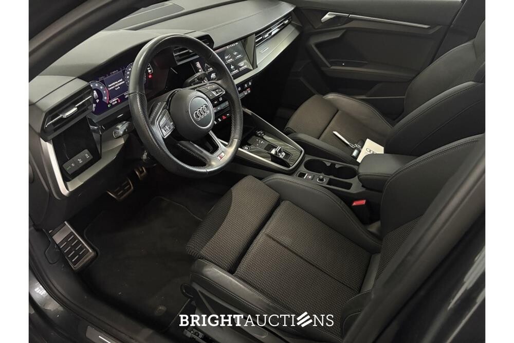 Audi A3 Sportback 35 S edition TFSI 149pk 2021 (Origineel-NL), L-033-JN