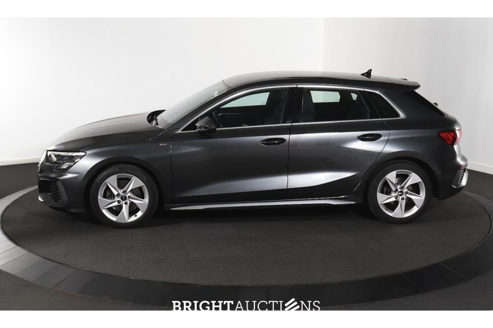 Audi A3 Sportback 35 S edition TFSI 149pk 2021 (Origineel-NL), L-033-JN