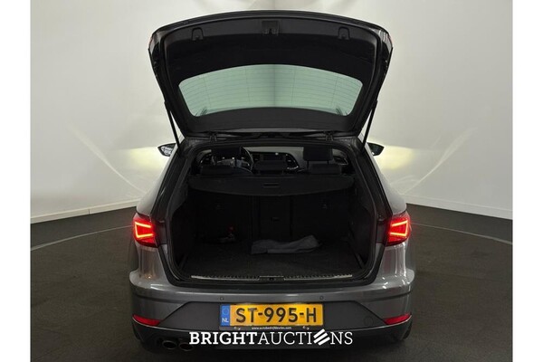 SEAT Leon FR EcoTSI Business Intense 1.4 149pk 2018 (Origineel-NL), ST-995-H