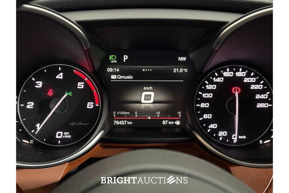 Alfa Romeo Giulia 2.2 136pk 2018, T-697-XB