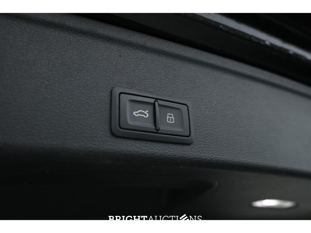 Audi A4 Avant 35 S edition TDI 136pk 2022, JZK-23-J