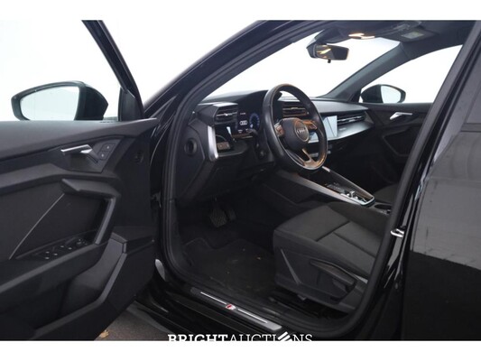 Audi A3 Sportback 30 S edition TFSI 122pk 2022, JLR-80-R