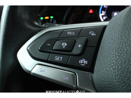 Volkswagen Golf eTSI R-Line 1.5 162pk 2020, P-810-JN