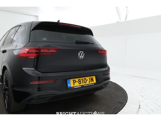 Volkswagen Golf eTSI R-Line 1.5 162pk 2020, P-810-JN