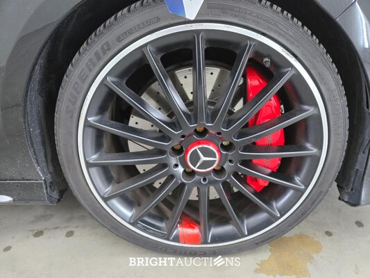 Mercedes-Benz CLA45 AMG 45 OrangeArt Edition 4MATIC 381pk 2015 CLA-Klasse, TB-219-X
