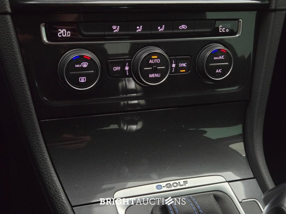 Volkswagen Golf e- e 136pk 2019 (Origineel-NL), ZJ-550-D