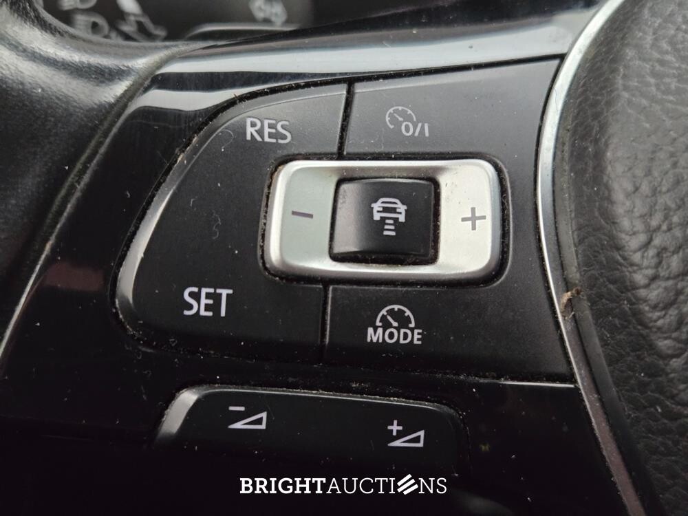 Volkswagen Tiguan 4Motion Highline 2.0 TSI 180pk 2017, T-513-KJ